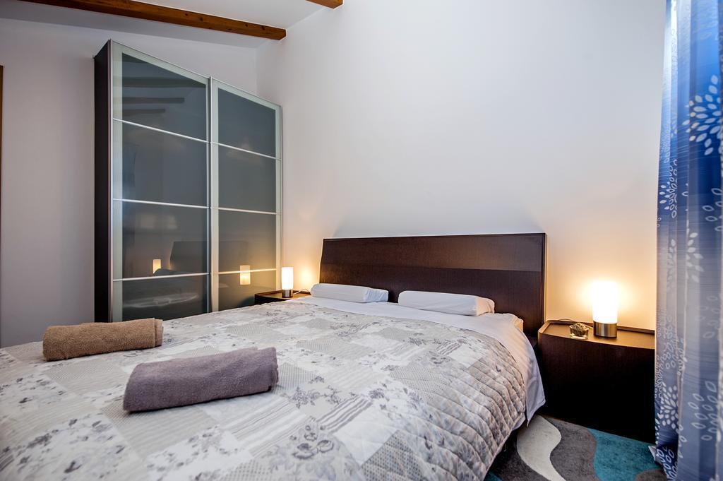 Apartment The Loft Ровинь Экстерьер фото